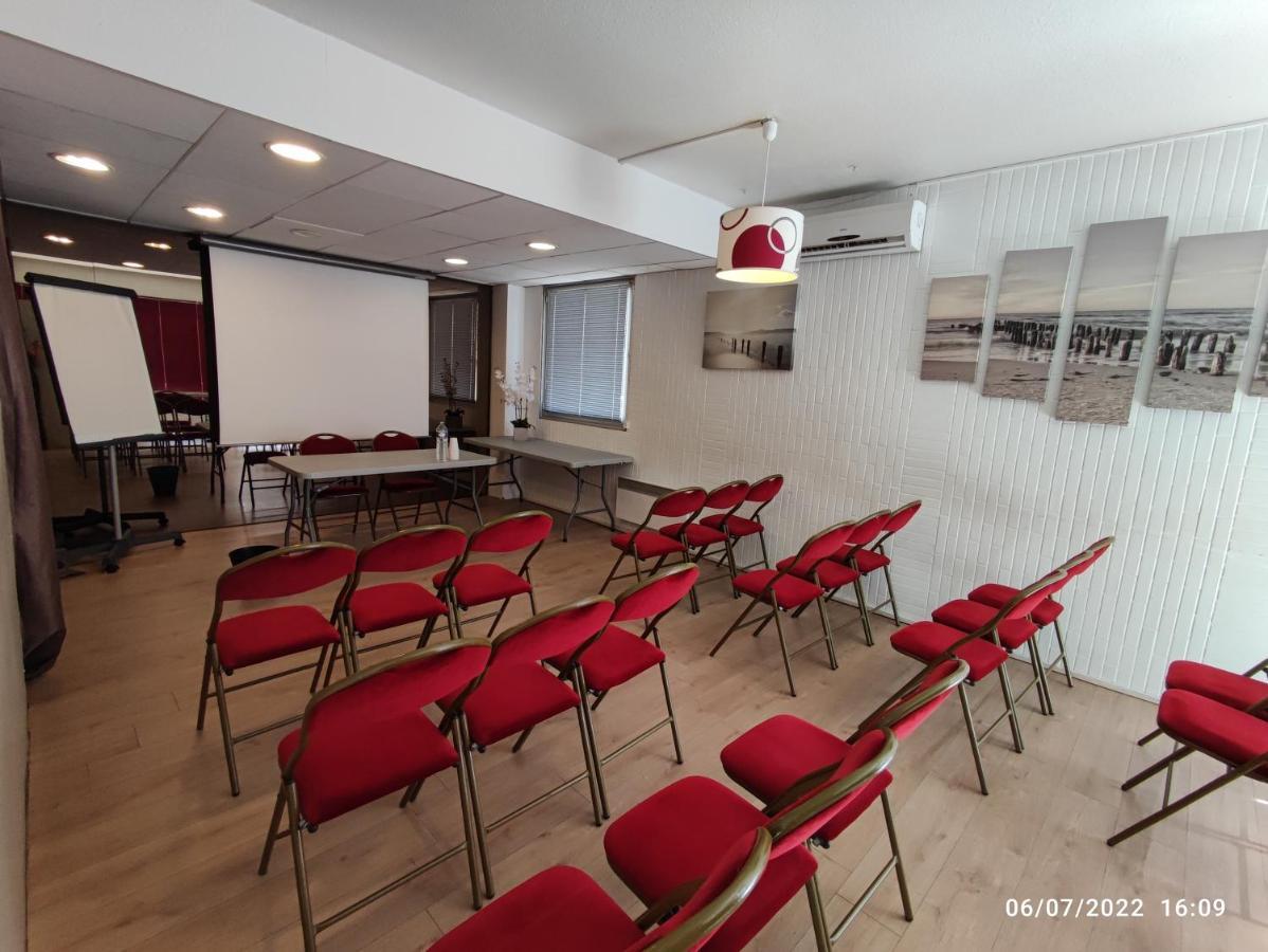 Kyriad Martigues Sud Ngoại thất bức ảnh