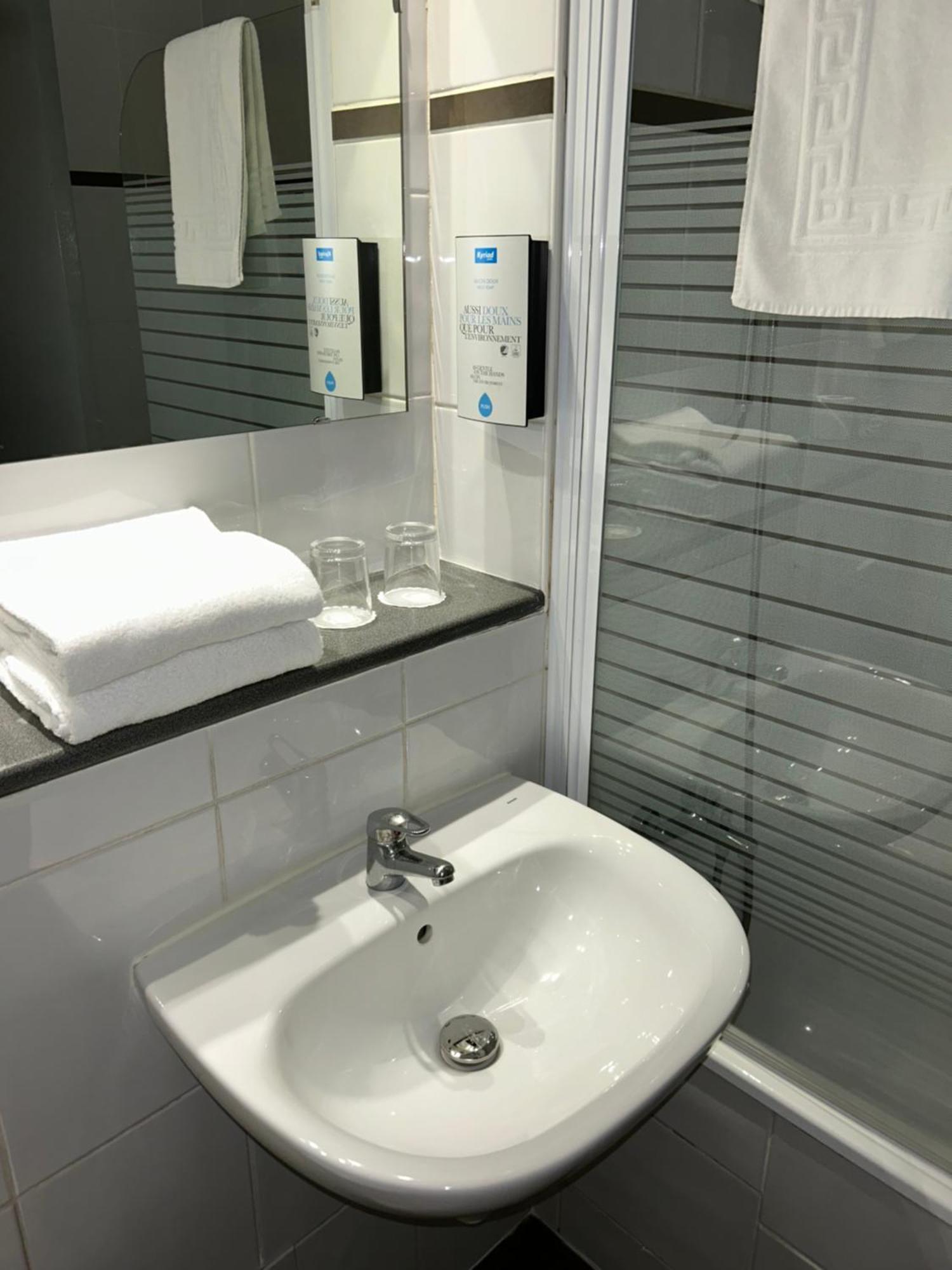 Kyriad Martigues Sud Ngoại thất bức ảnh